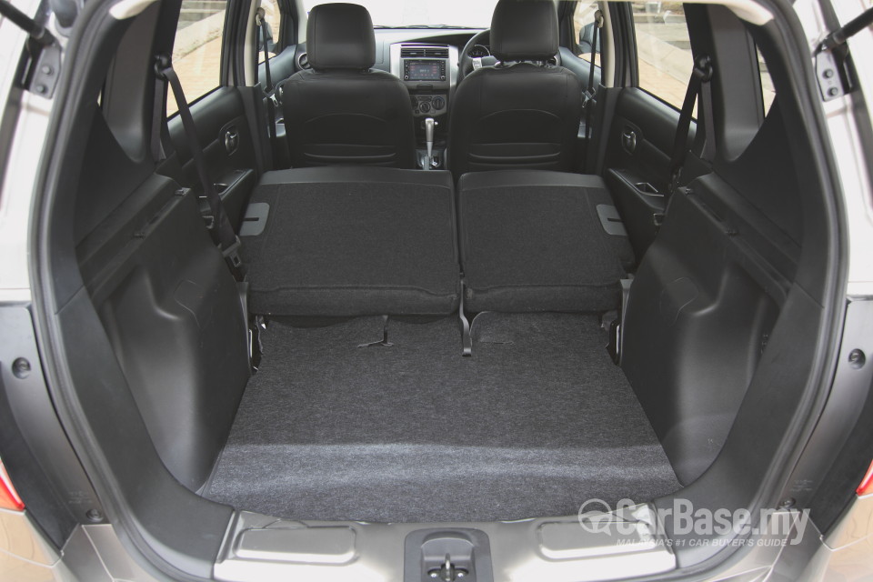 Nissan X-Gear L11 Facelift (2014) Interior