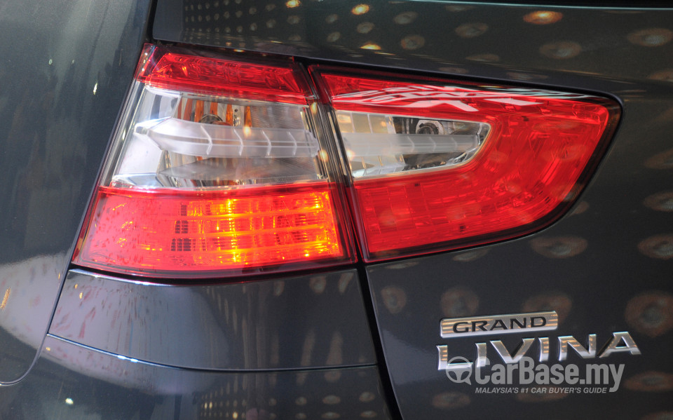 Nissan Grand Livina L11 Facelift (2013) Exterior