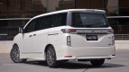 Nissan Elgrand Exterior photo