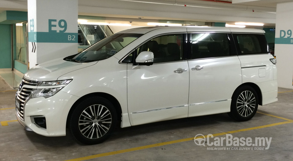 Nissan Elgrand E52 Facelift (2014) Exterior