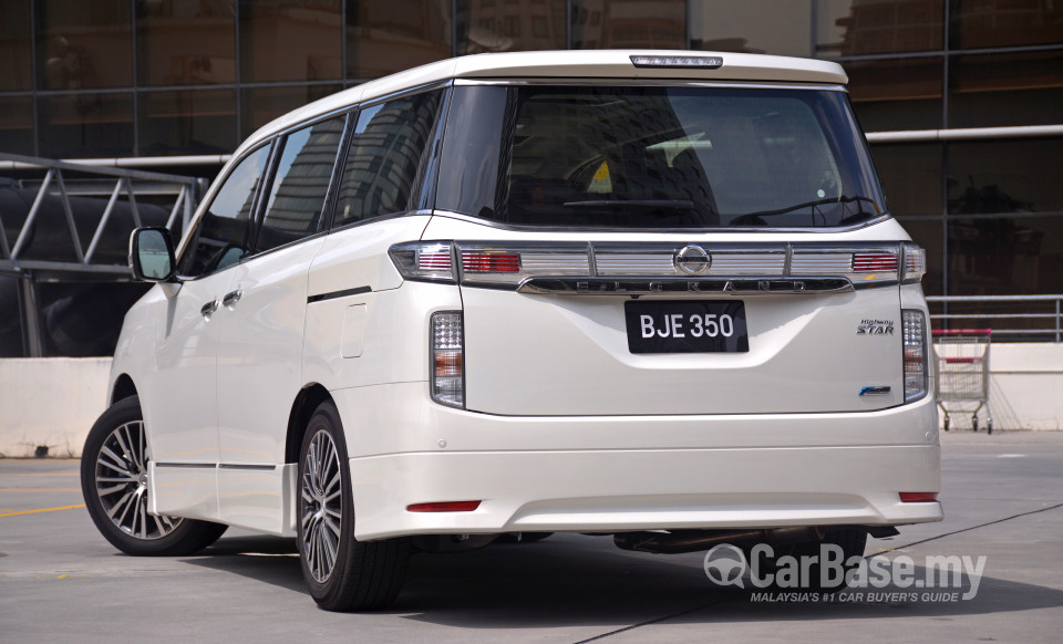Nissan Elgrand E52 Facelift (2014) Exterior