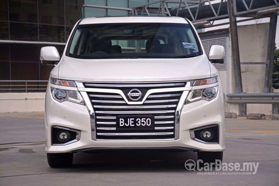 Nissan Elgrand E52 Facelift (2014) Exterior
