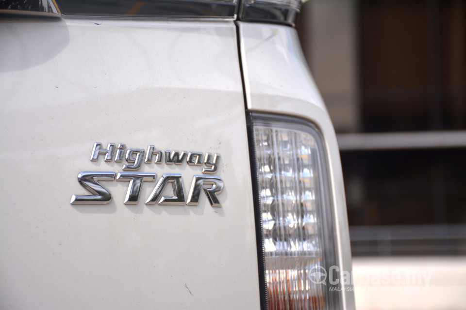 Nissan Elgrand E52 Facelift (2014) Exterior