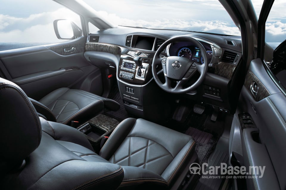 Nissan Elgrand E52 Facelift (2014) Interior
