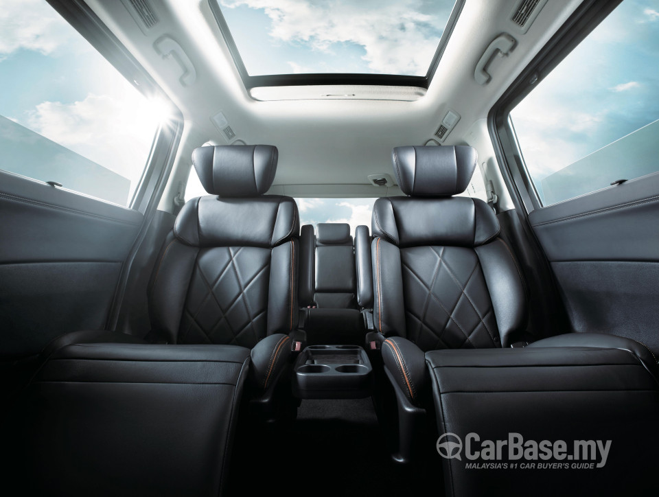 Nissan Elgrand E52 Facelift (2014) Interior
