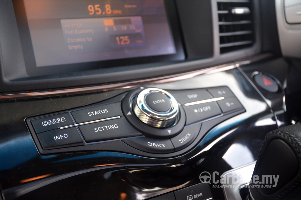 Nissan Elgrand E52 Facelift (2014) Interior