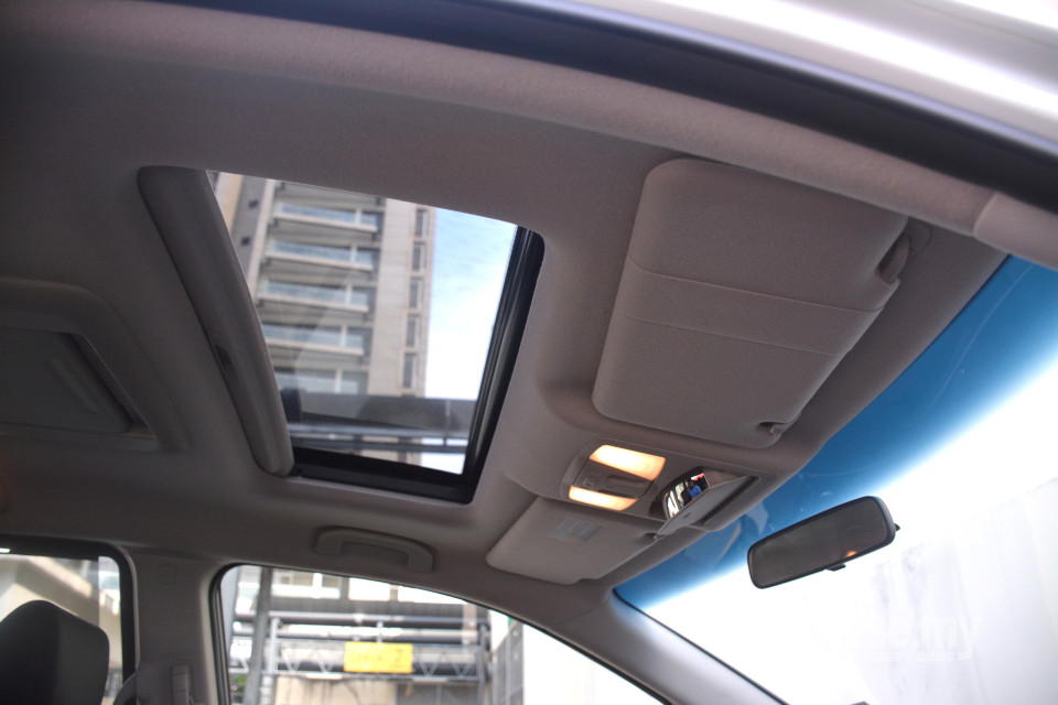 Nissan Elgrand E52 Facelift (2014) Interior