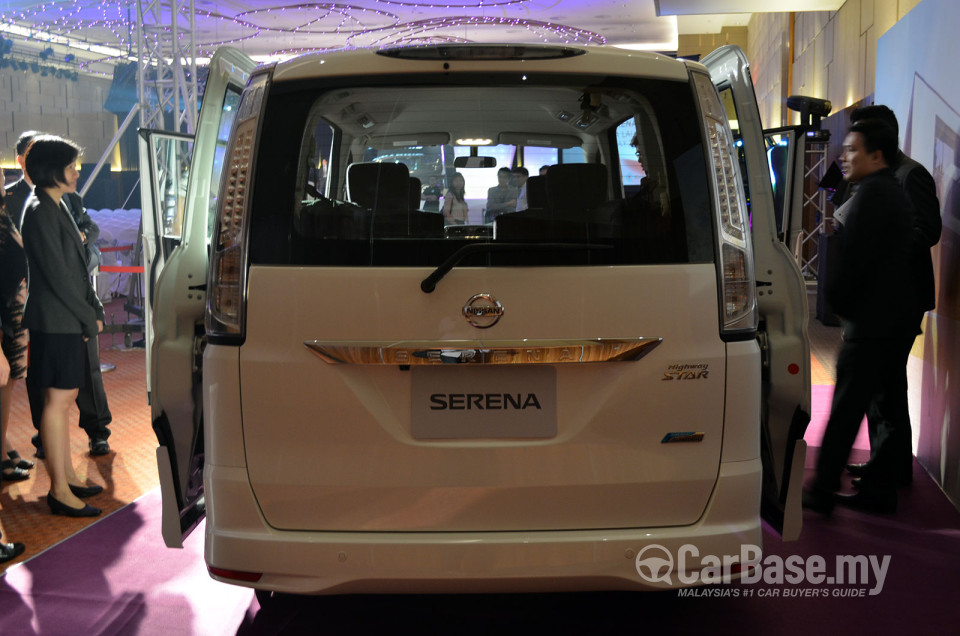 Nissan Serena S-Hybrid C26 (2013) Exterior