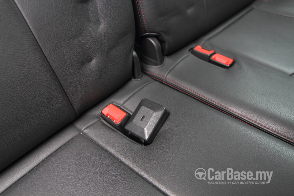 Nissan Serena S-Hybrid C26 (2013) Interior