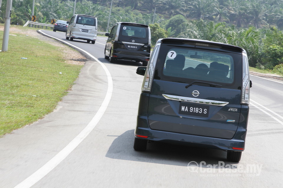 Nissan Serena S-Hybrid C26 Facelift (2014) Exterior