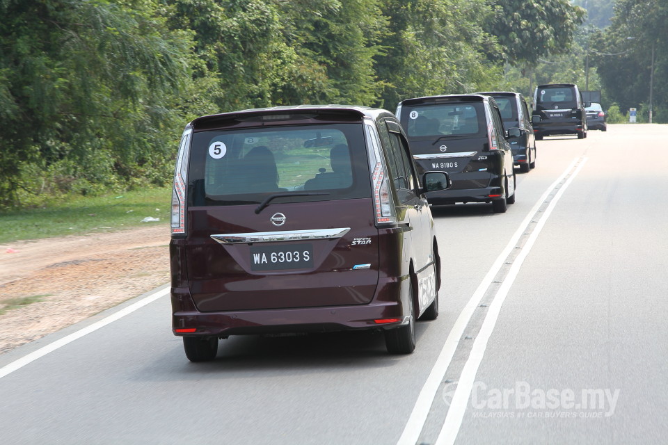 Nissan Serena S-Hybrid C26 Facelift (2014) Exterior
