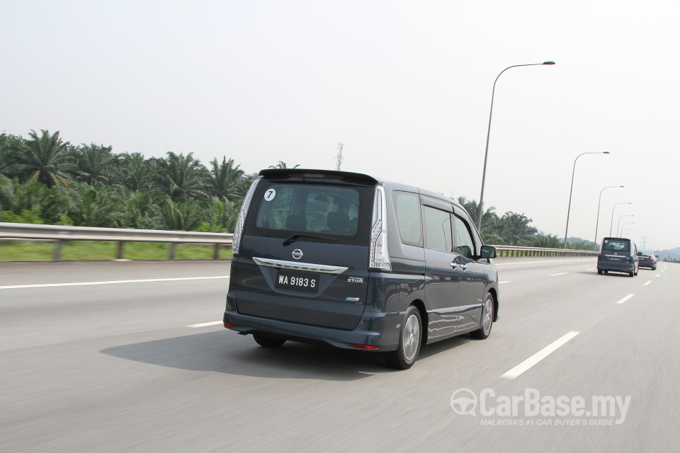 Nissan Serena S-Hybrid C26 Facelift (2014) Exterior