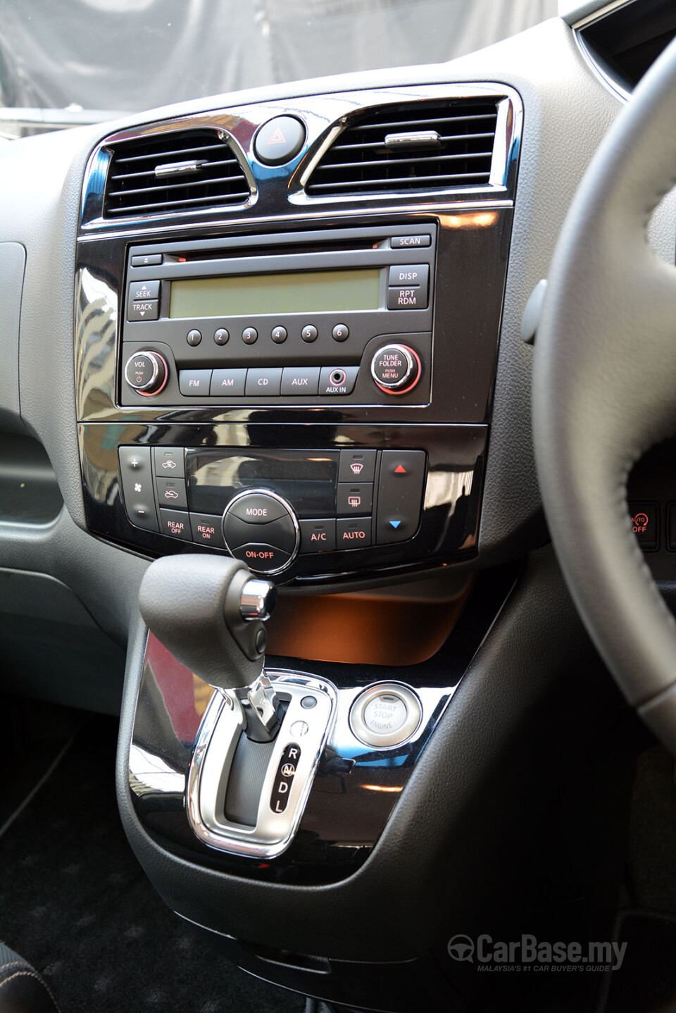 Perodua Aruz D38L (2019) Interior