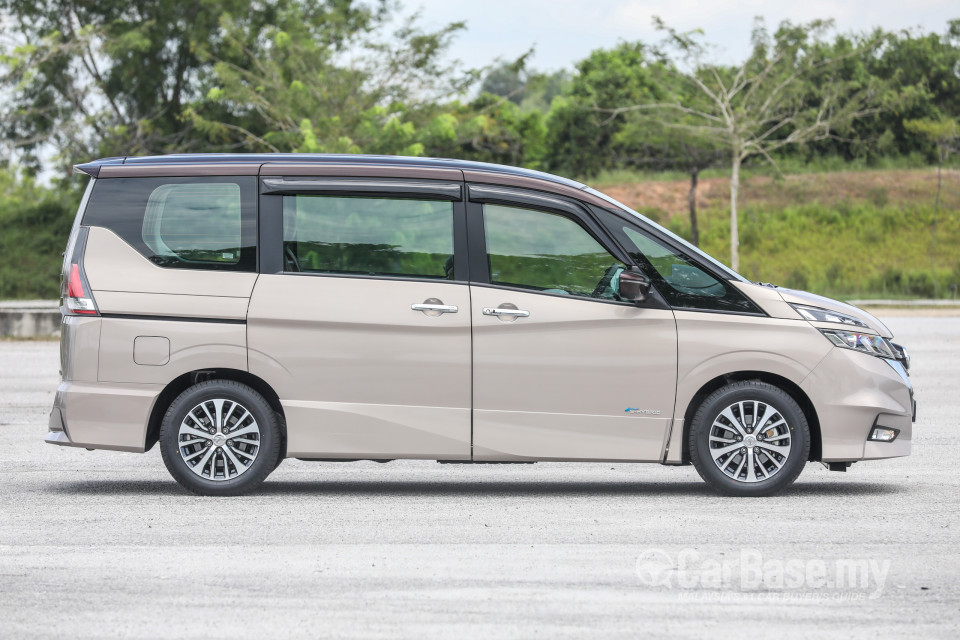 Nissan Serena S-Hybrid C27 (2018) Exterior
