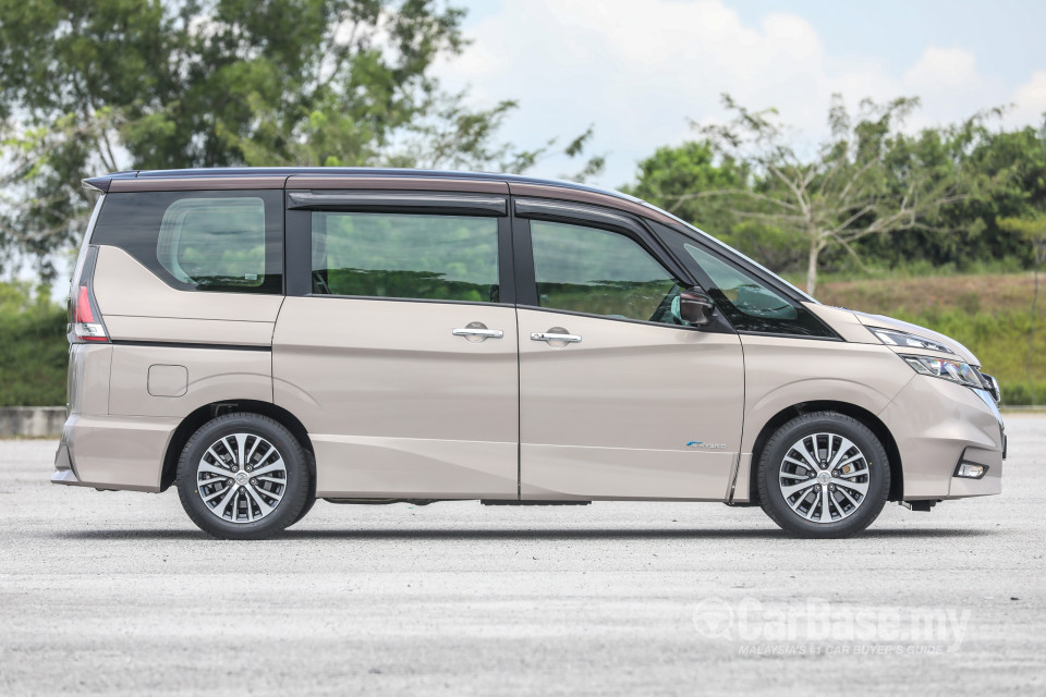 Nissan Serena S-Hybrid C27 (2018) Exterior