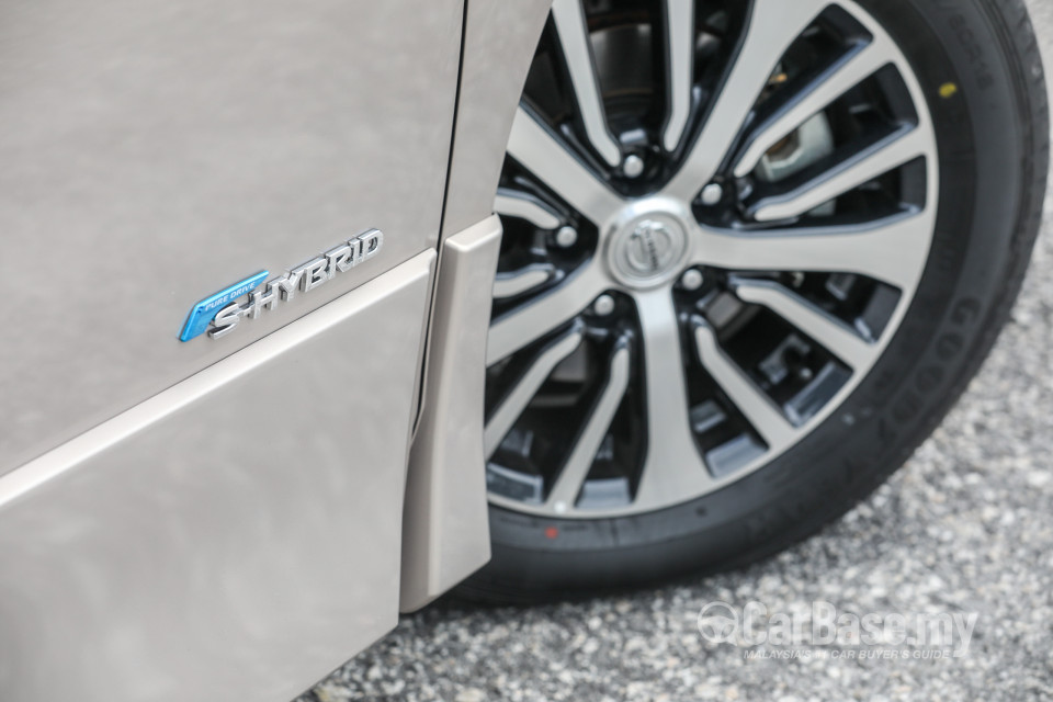 Nissan Serena S-Hybrid C27 (2018) Exterior