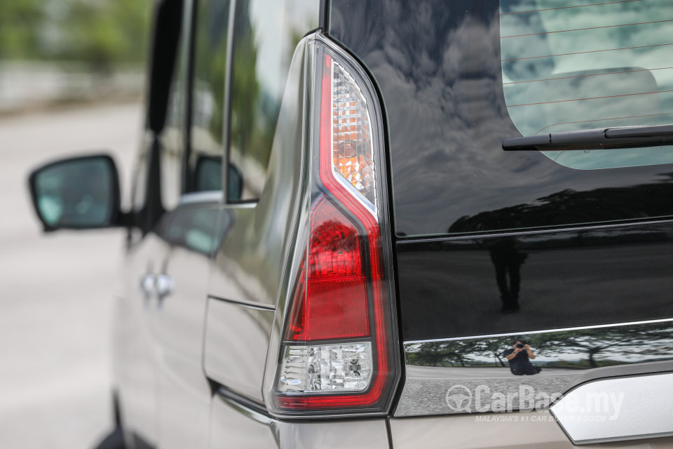 Nissan Serena S-Hybrid C27 (2018) Exterior