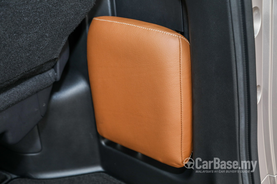 Nissan Serena S-Hybrid C27 (2018) Interior