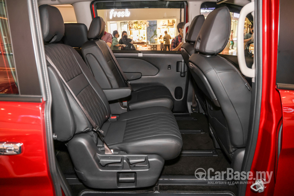 Nissan Serena S-Hybrid C27 Facelift (2022) Interior