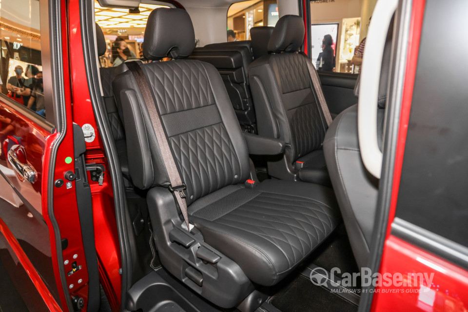 Nissan Serena S-Hybrid C27 Facelift (2022) Interior