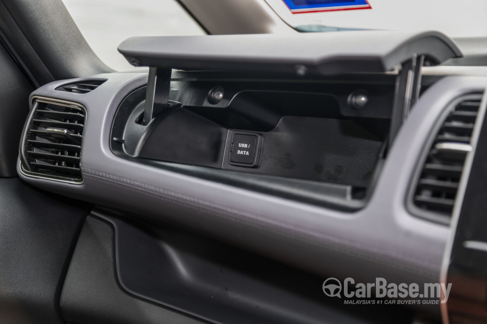 Nissan Serena S-Hybrid C27 Facelift (2022) Interior