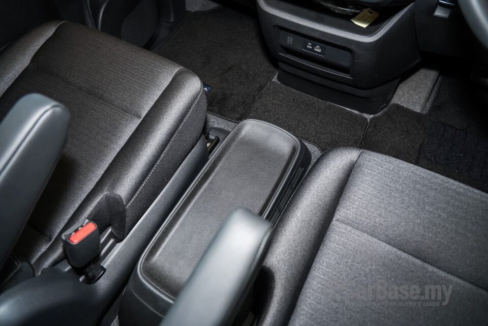 Nissan Serena e-Power C28 (2026) Interior