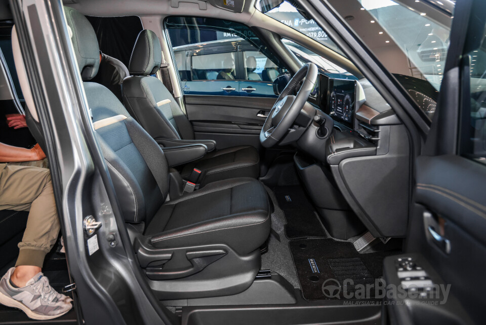Nissan Serena e-Power C28 (2026) Interior