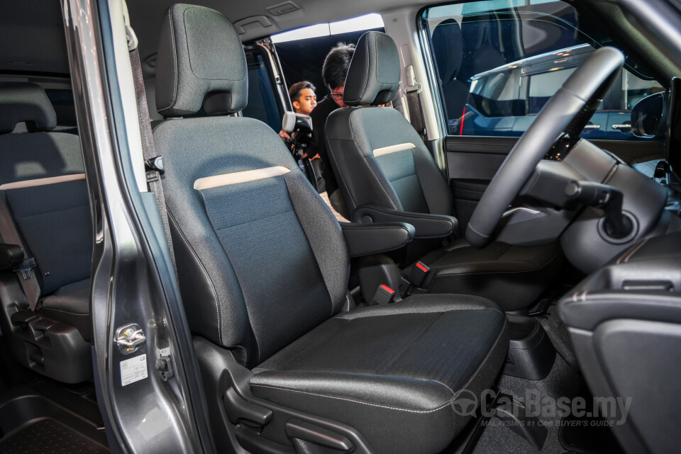 Nissan Serena e-Power C28 (2026) Interior