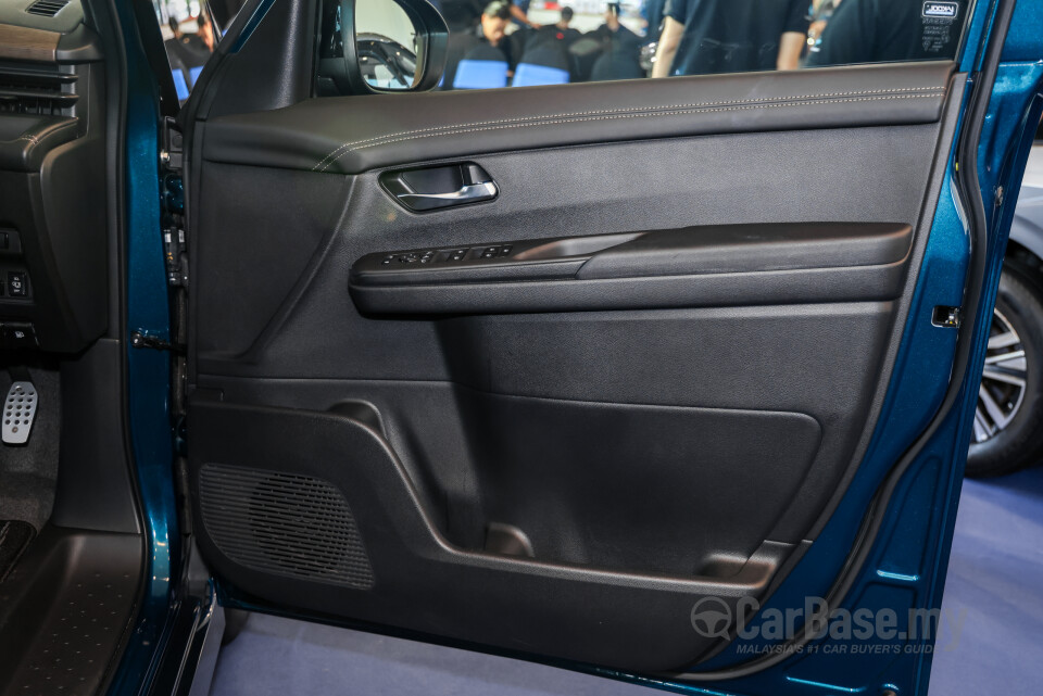 Nissan Serena e-Power C28 (2026) Interior