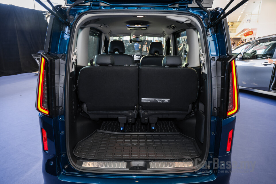 Nissan Serena e-Power C28 (2026) Interior