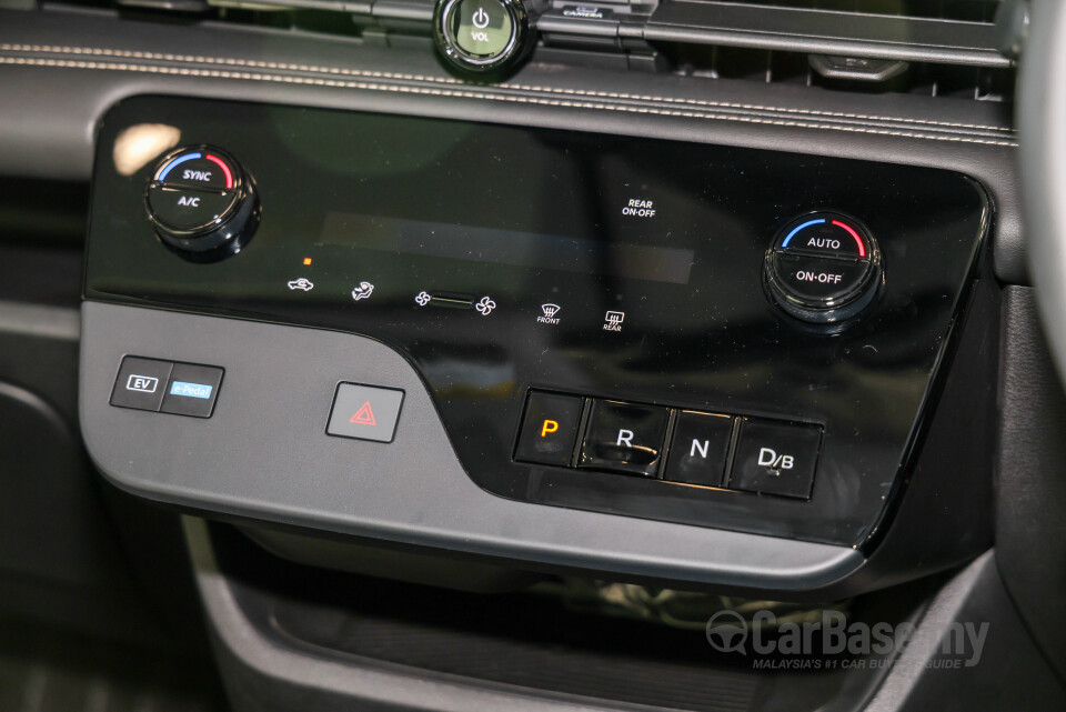Nissan Serena e-Power C28 (2026) Interior
