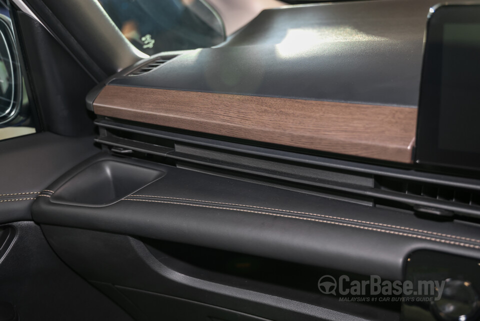 Nissan Serena e-Power C28 (2026) Interior