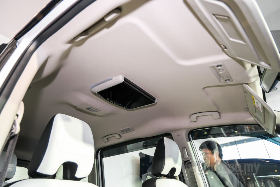 Nissan Serena e-Power C28 (2026) Interior