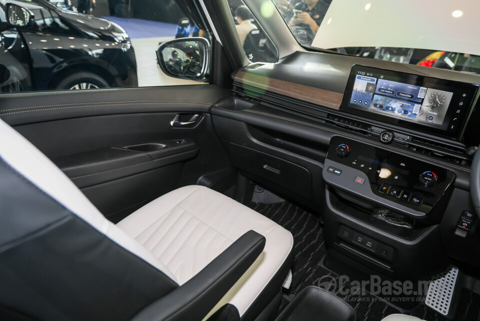 Nissan Serena e-Power C28 (2026) Interior