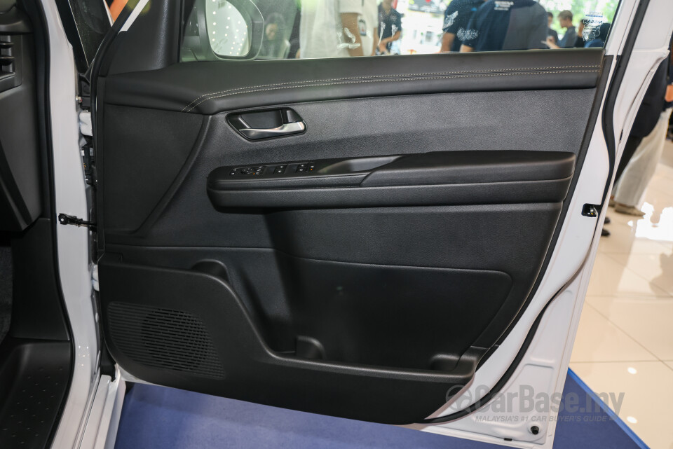 Nissan Serena e-Power C28 (2026) Interior