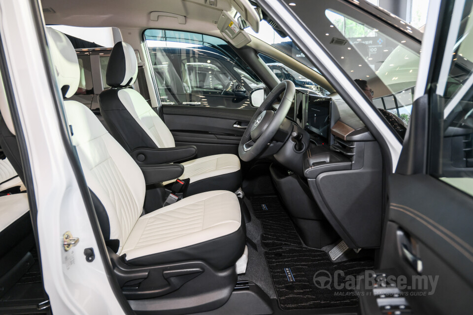 Nissan Serena e-Power C28 (2026) Interior