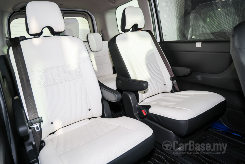 Nissan Serena e-Power C28 (2026) Interior