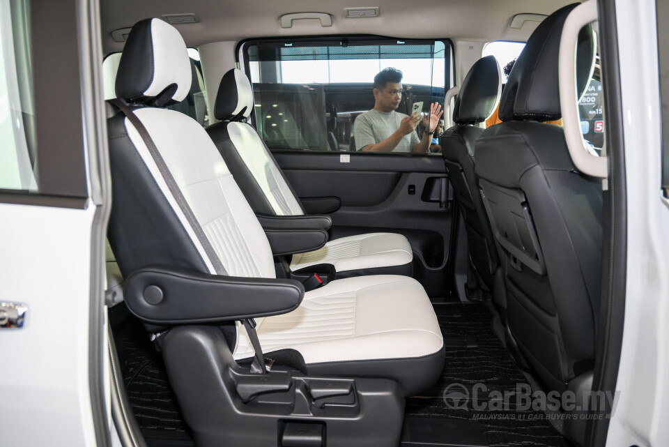 Nissan Serena e-Power C28 (2026) Interior