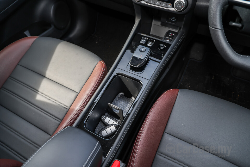 Nissan Kicks e-Power P15 (2024) Interior