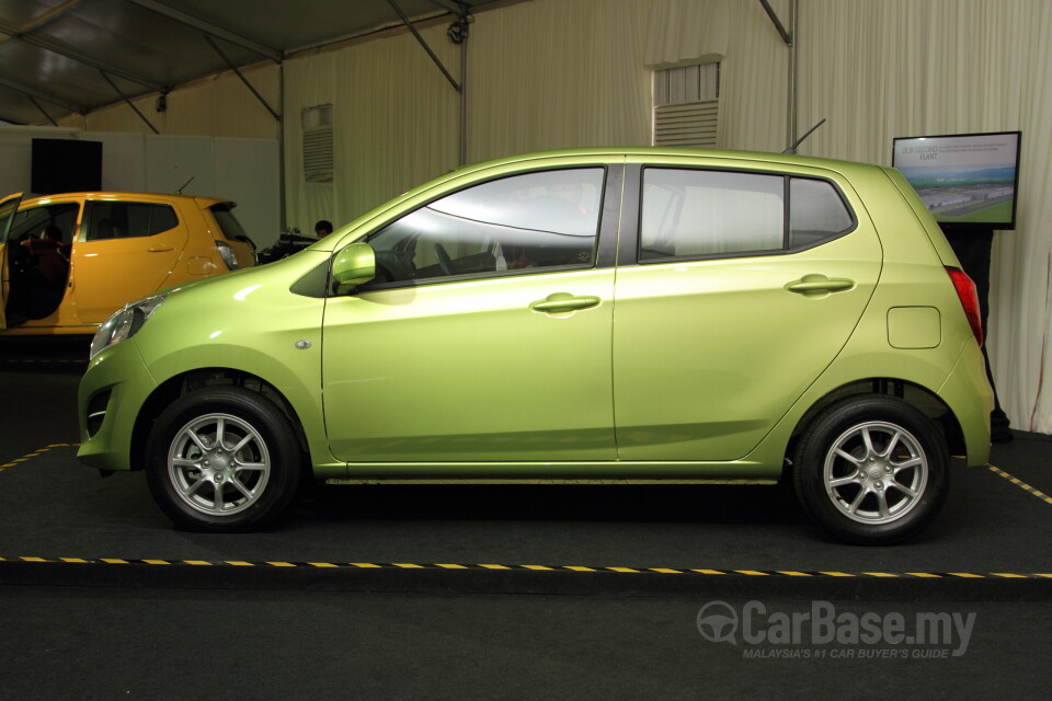 Honda Civic FB (2012) Exterior