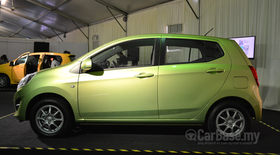 Honda Civic FB (2012) Exterior