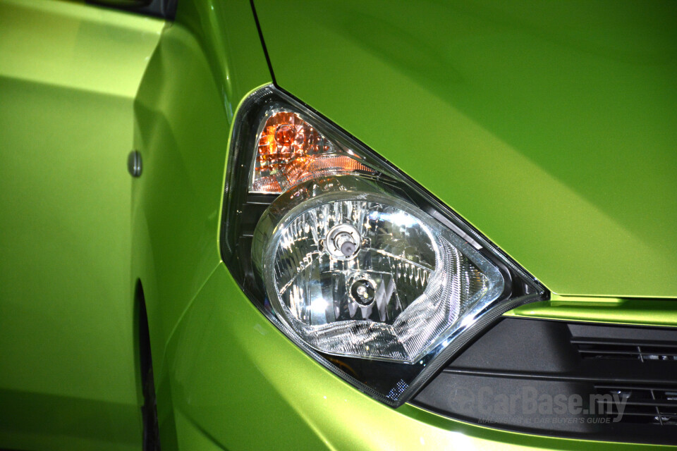 Honda Civic FB (2012) Exterior