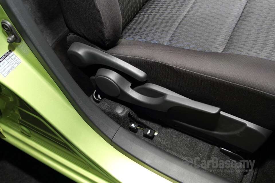 Honda Civic FB (2012) Interior