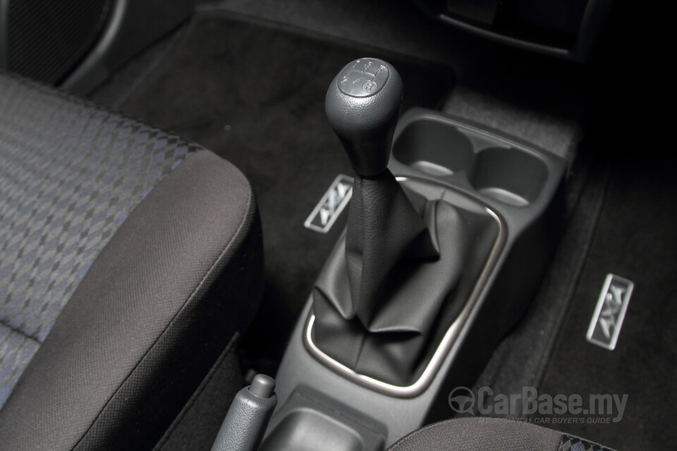 Honda Civic FB (2012) Interior