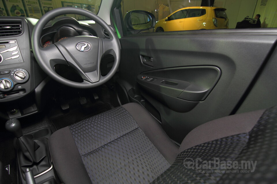 Honda Civic FB (2012) Interior