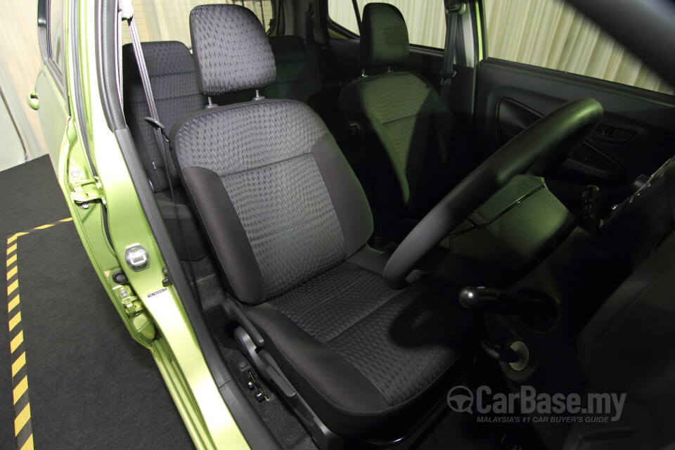 Honda Civic FB (2012) Interior