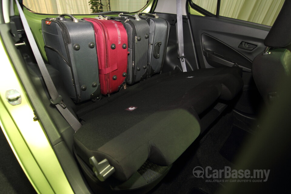 Honda Civic FB (2012) Interior
