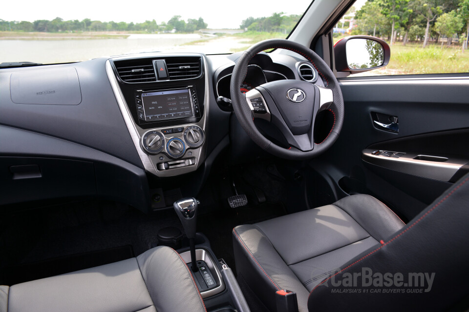 Perodua Aruz D38L (2019) Interior