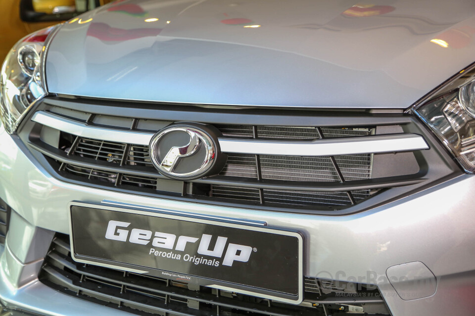 Mitsubishi Outlander RE Facelift (2016) Exterior