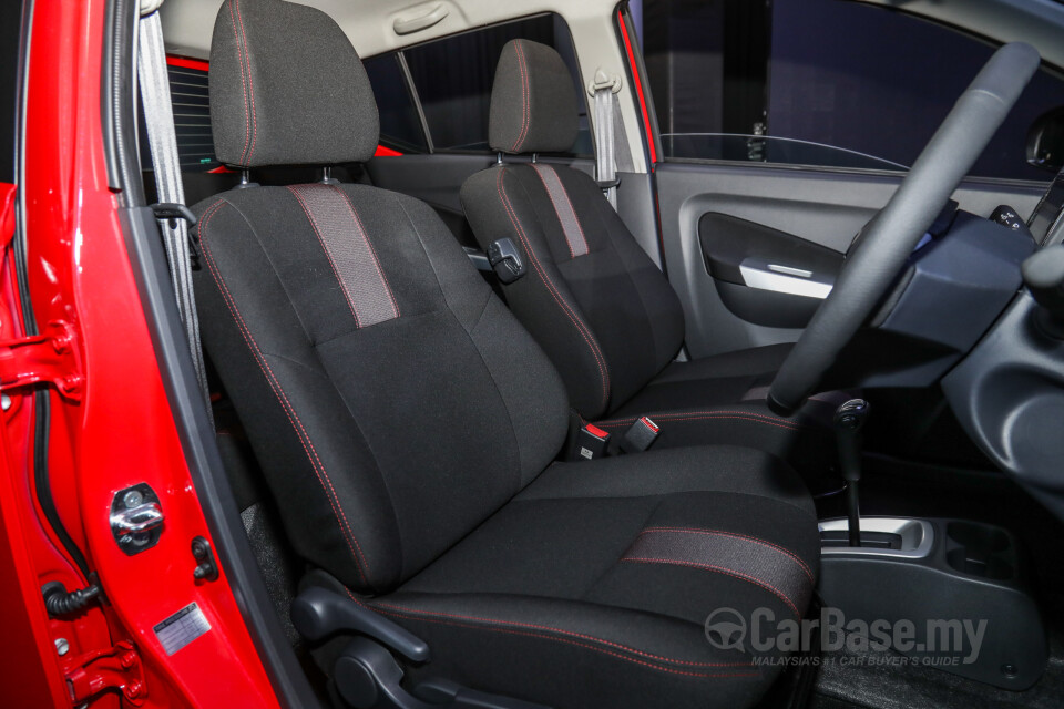 Proton Exora Mk1 RC (2019) Interior